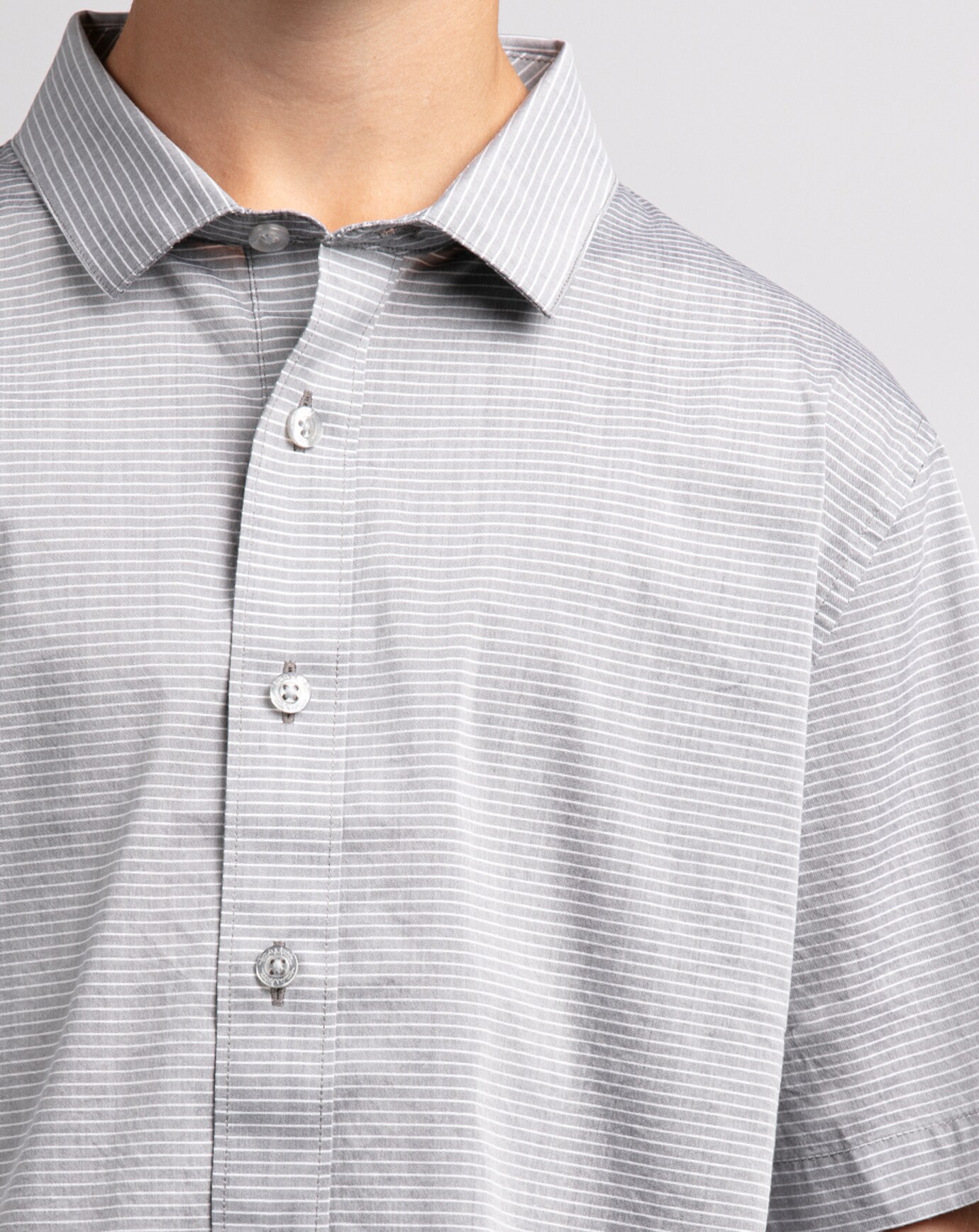 THE TAKE AWAY YOUTH BUTTON-UP Image Thumbnail 4