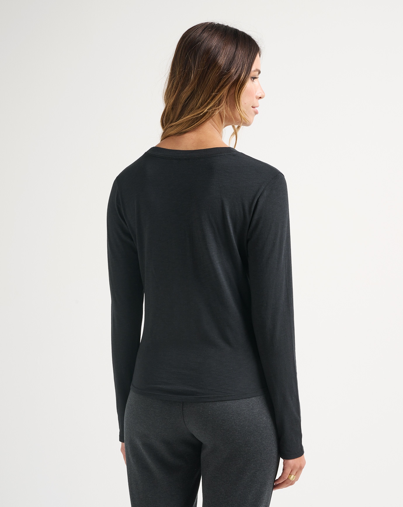 CLOUD LONG SLEEVE HENLEY TEE | TravisMathew