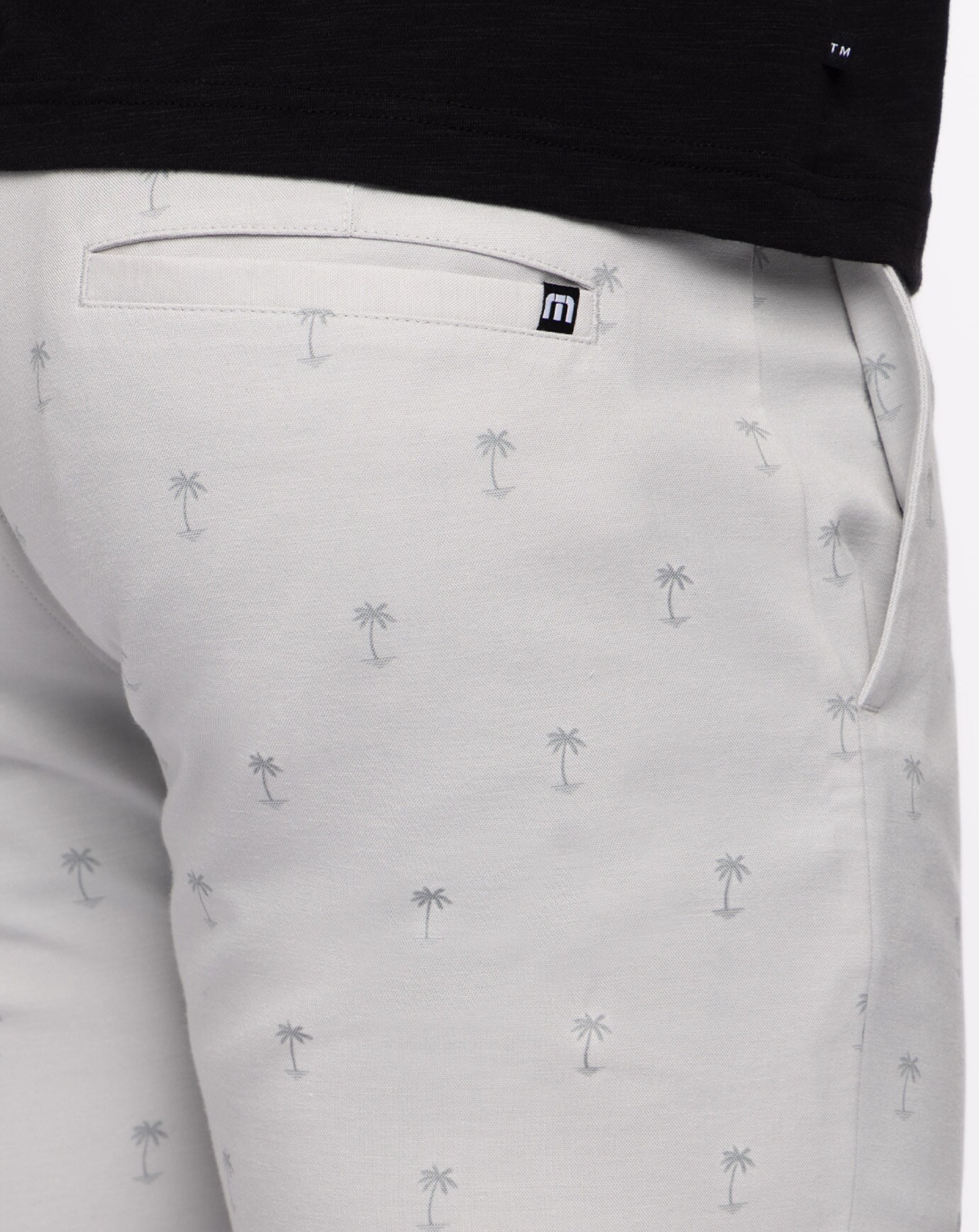 RESORT TO THIS SHORT Image Thumbnail 4