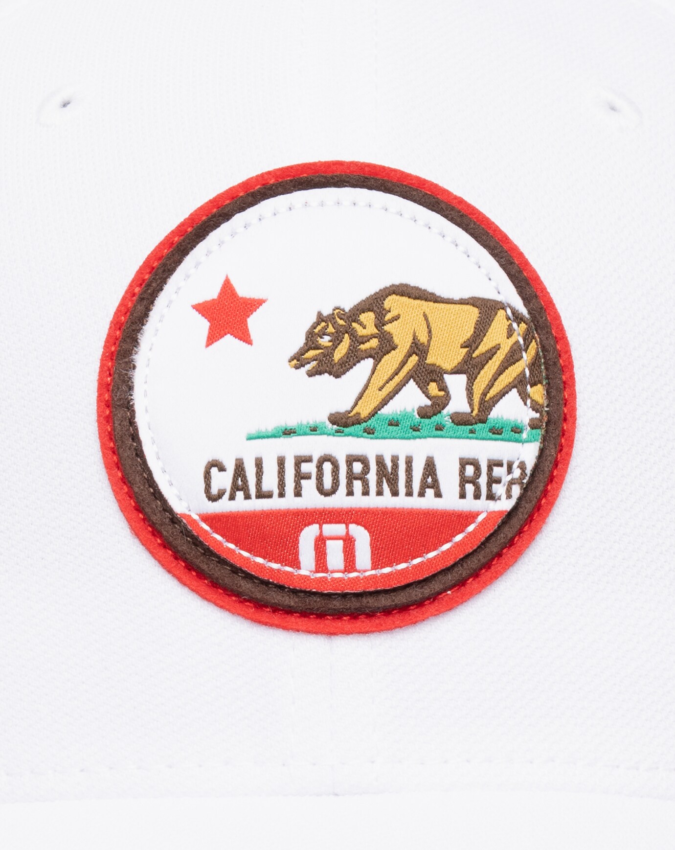 CALI PATCH 3.0 FITTED HAT Image Thumbnail 4