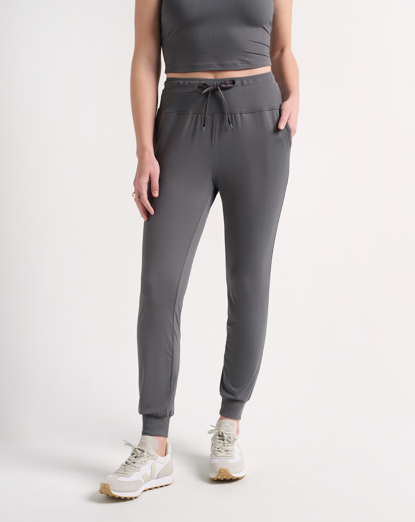 Lululemon back in action jogger sale
