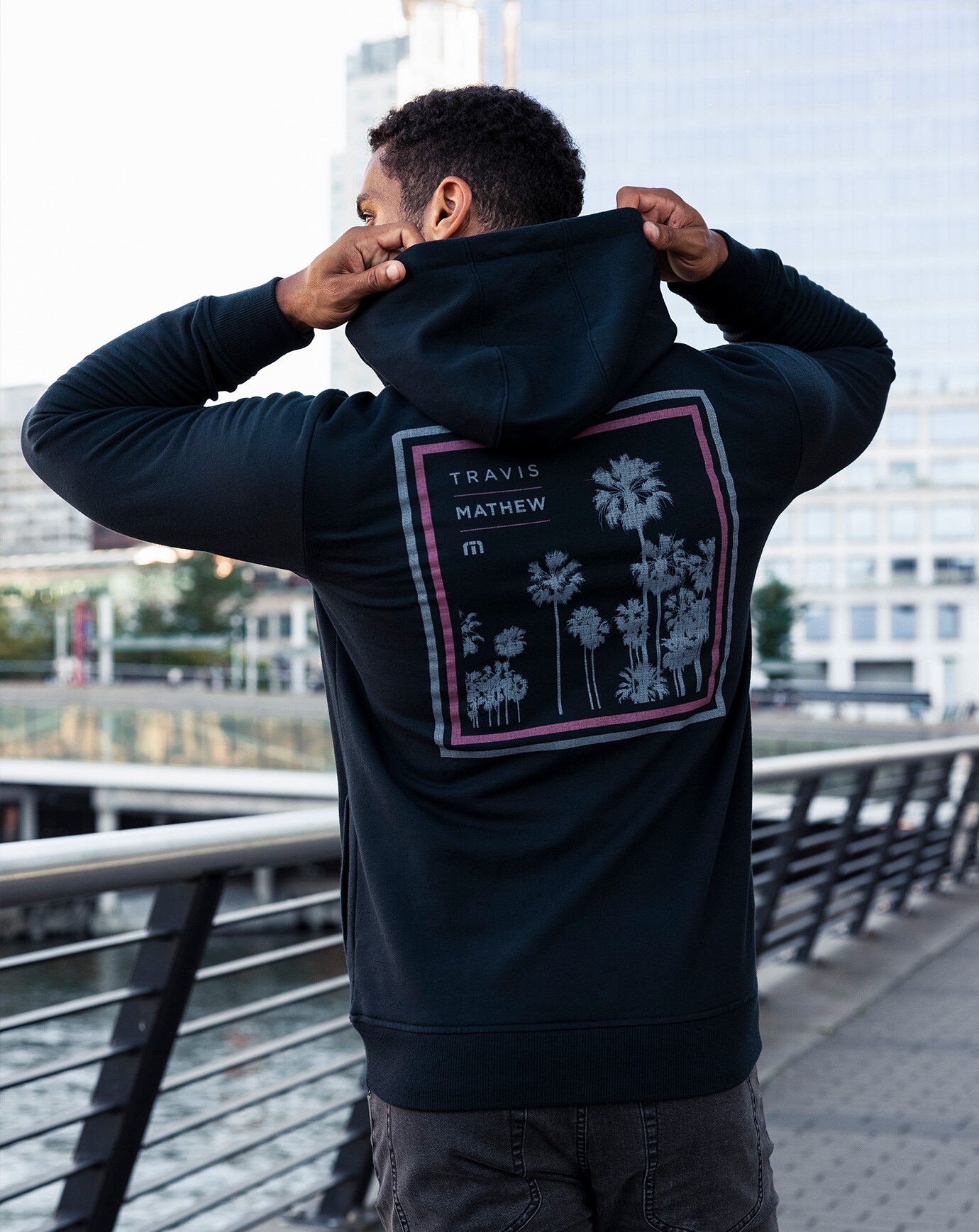 Travis mathew hoodie discount