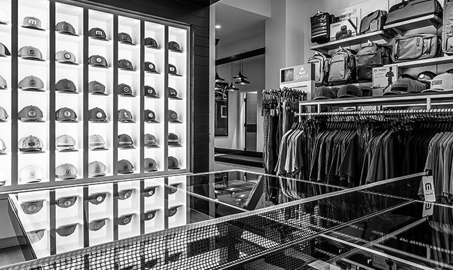 Black and white shop clothing store locations