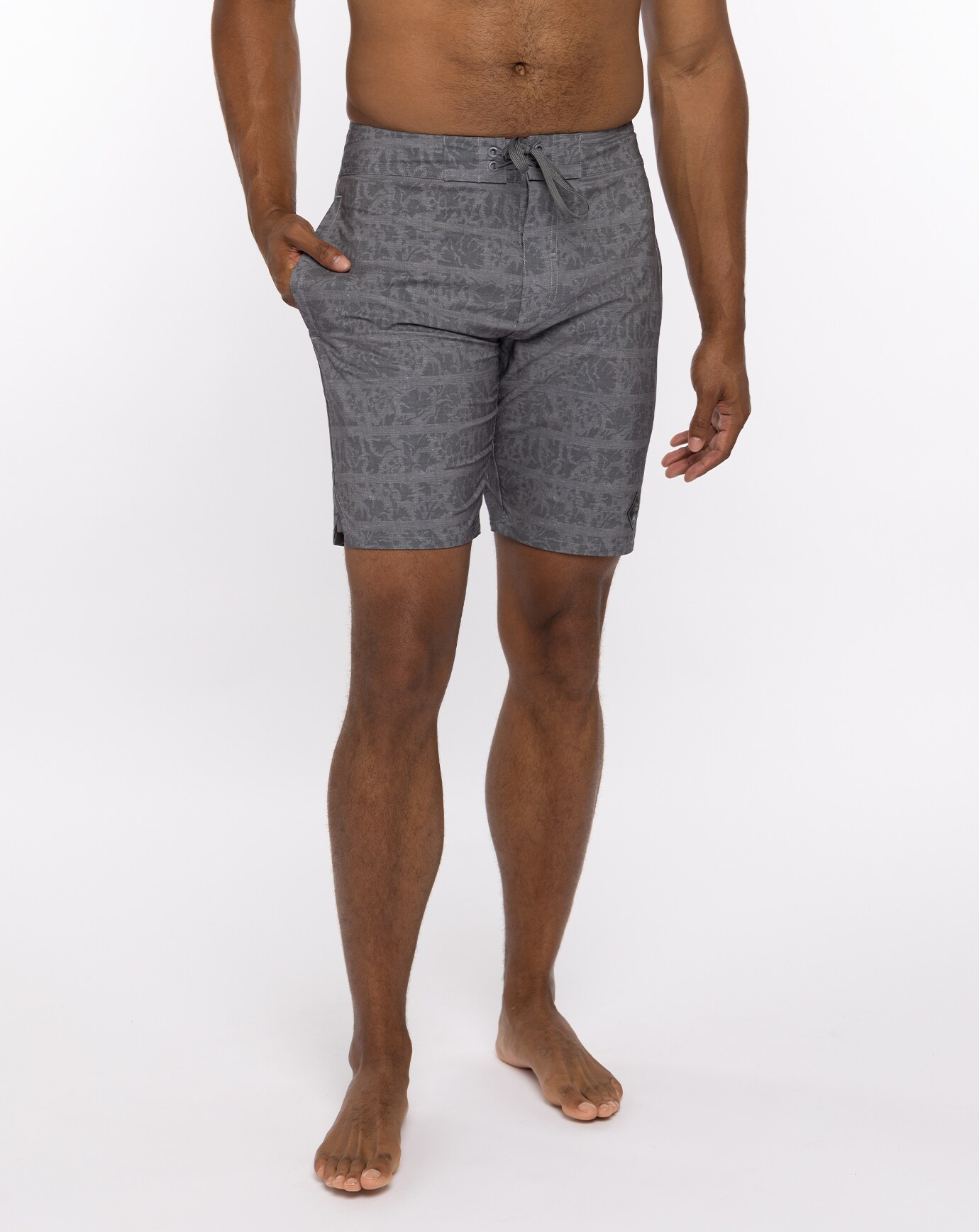 TREAT YOURSELF BOARDSHORT