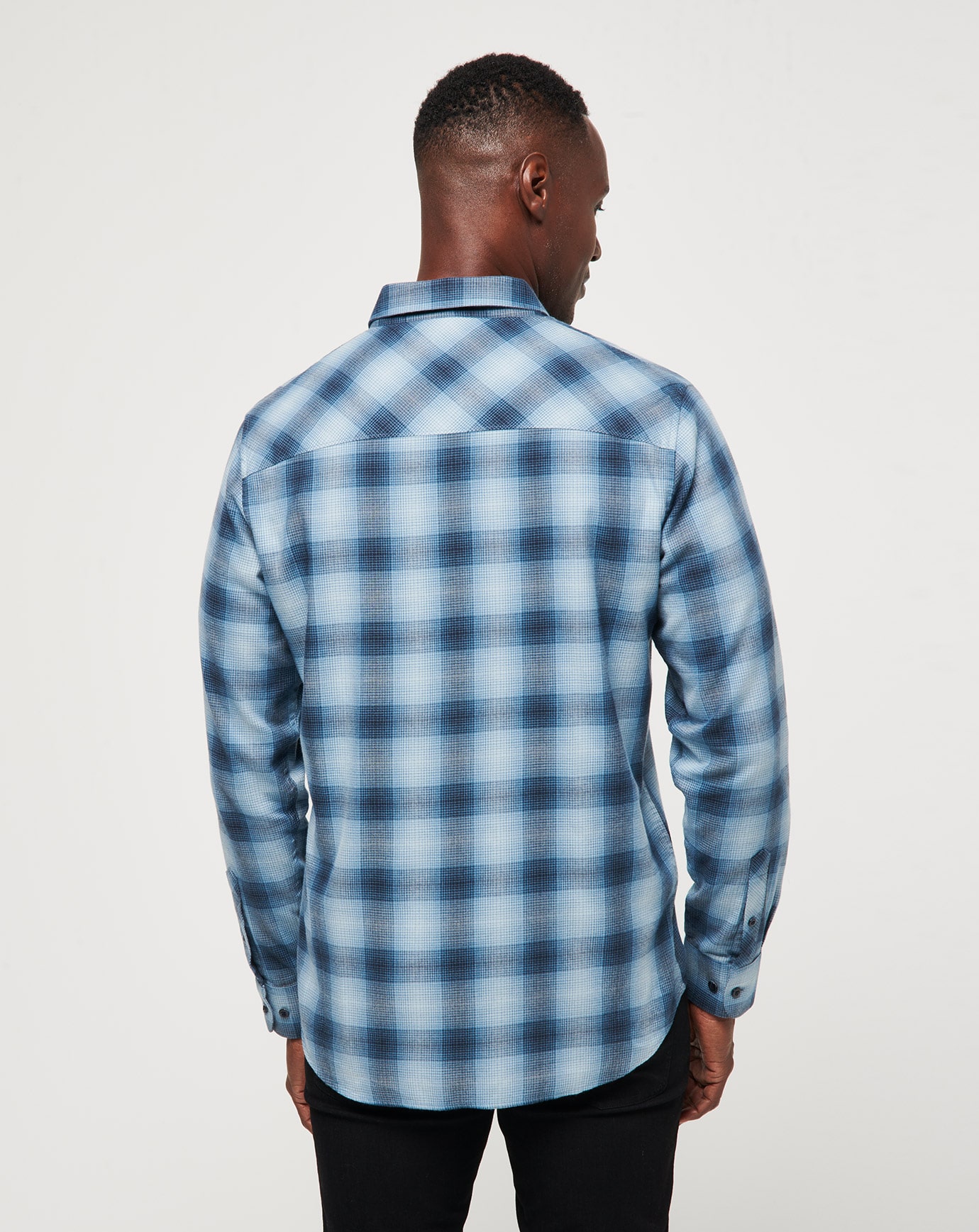 CLOUD FLANNEL PLAID BUTTON-UP Image Thumbnail 3