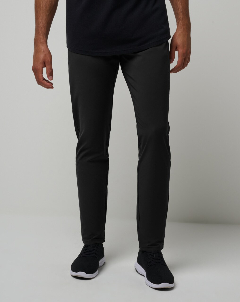 TravisMathew Open to Close Tech Chino Men s Golf Pants Black Size 33