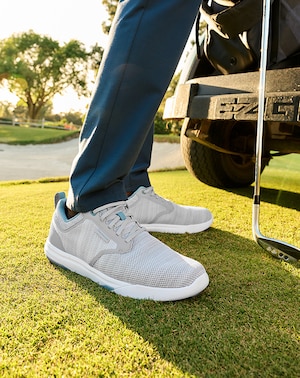 Buy Discount Golf Apparel and Shoes Online In Canada