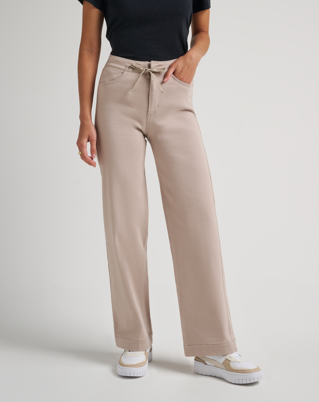 Trending High Waisted Pants/Trousers; 20+ Ways to Rock it