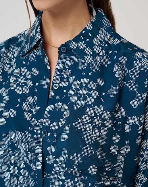 SAVANNA PRINTED BUTTON-UP