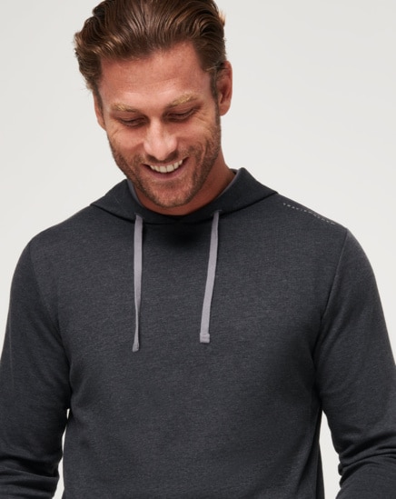 Travis mathew wall pullover hotsell