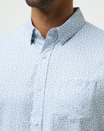 TECHWOVEN COUNTRY MILE BUTTON-UP Image Thumbnail 3