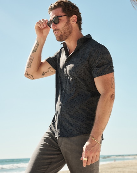 TECHWOVEN COUNTRY MILE BUTTON-UP Image Thumbnail 1