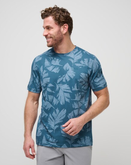 TRAVEL TIP TEE Image Thumbnail 0