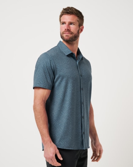 KNIT FEATHERWEIGHT NIGHT BUTTON-UP Image Thumbnail 1