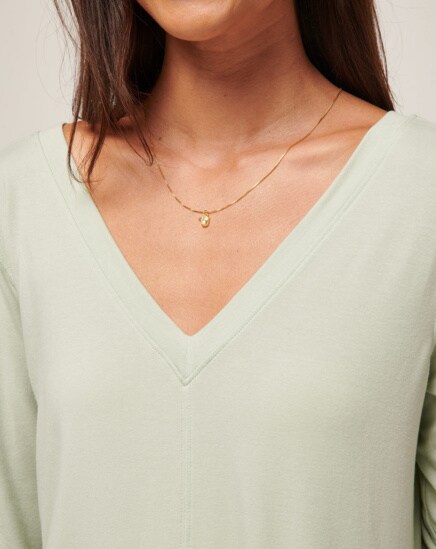 BAY WAVES VNECK TOP Image Thumbnail 2